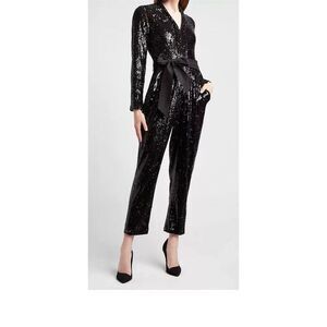 Express‎ Women's Black Sequin Jumpsuit Size L Party V-Neck Belted